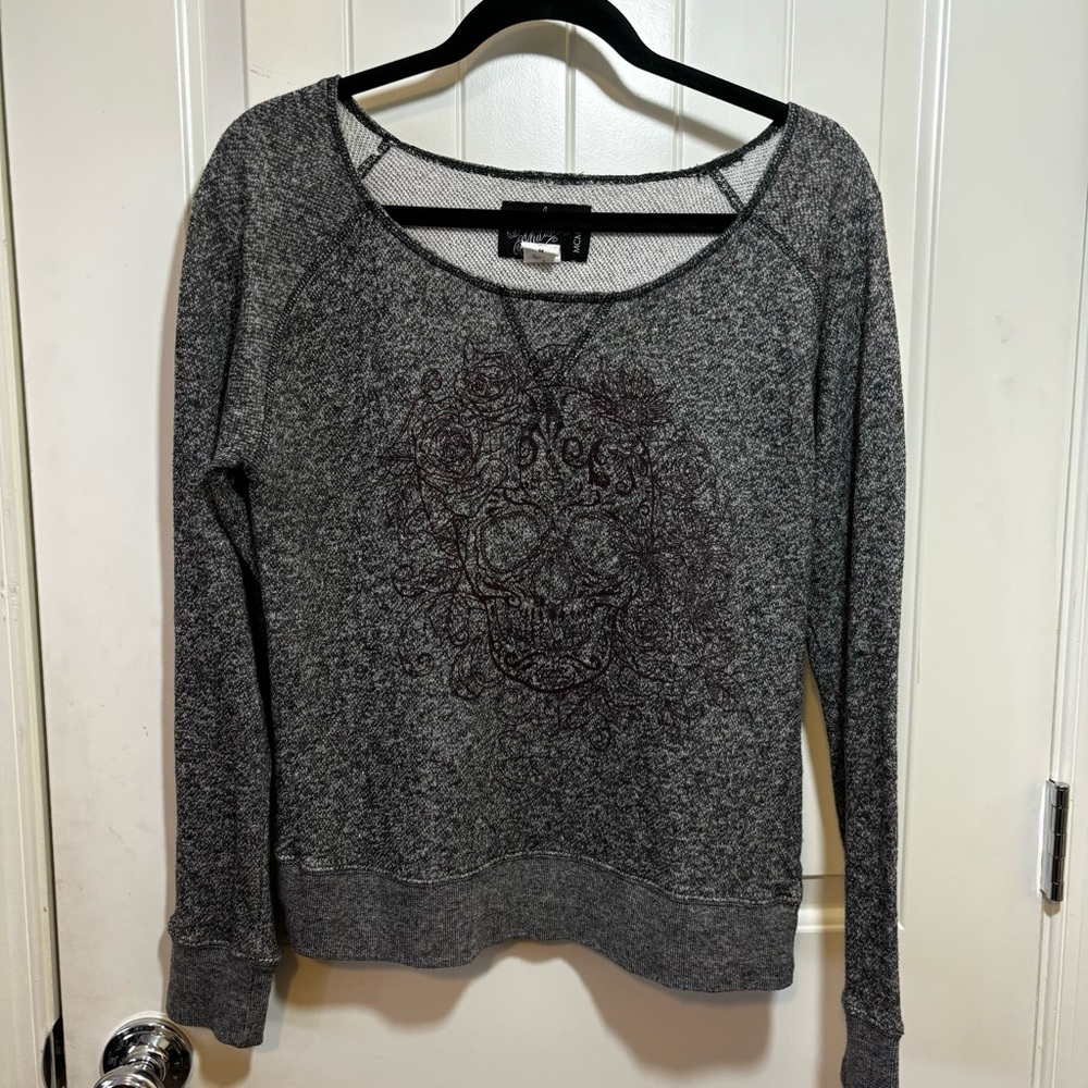 Metal Mulisha Grey Wide Neck Skull Sweatshirt Size Medium C4